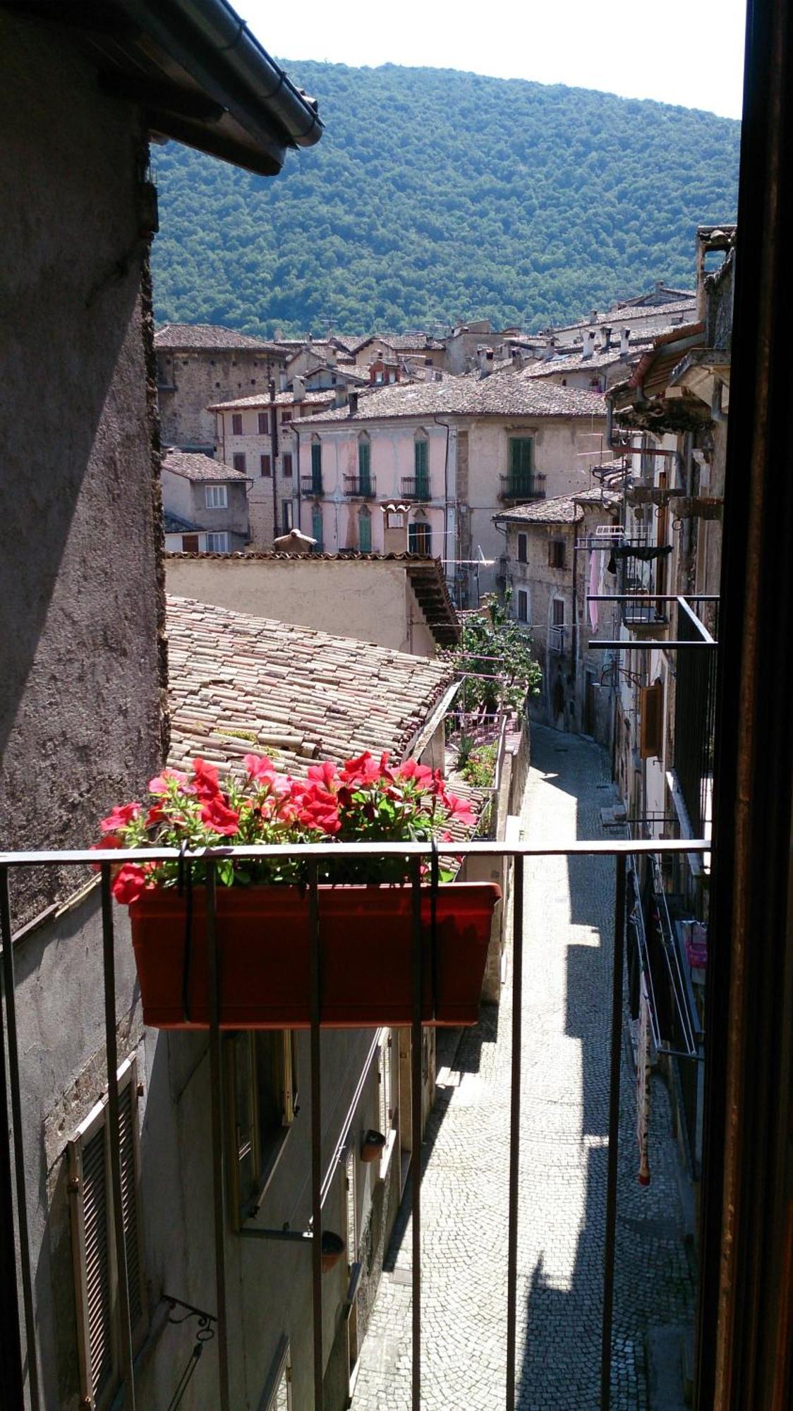La Dimora Di D'Annunzio Panzió Scanno Kültér fotó