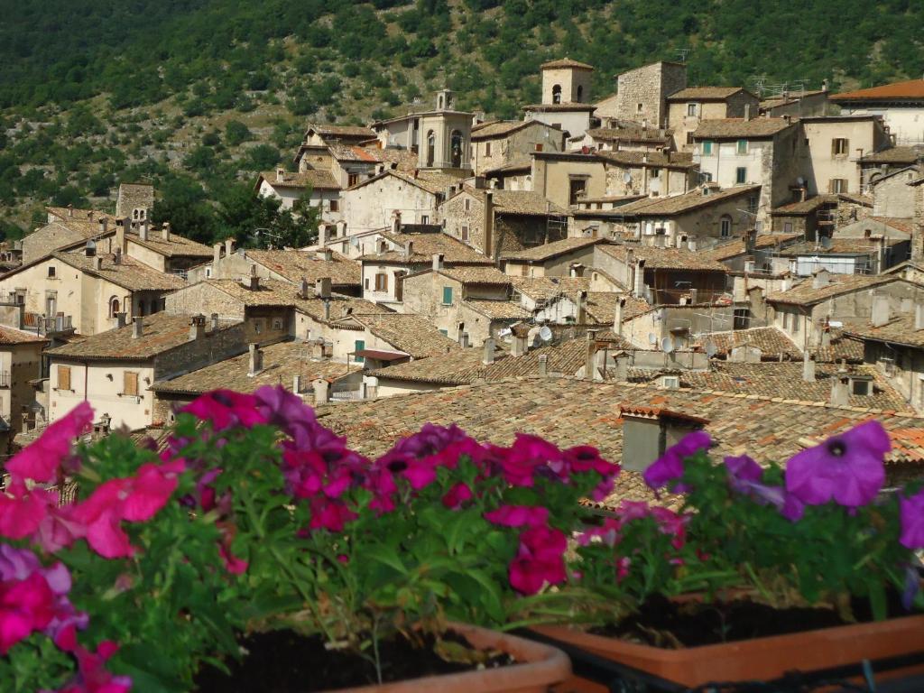 La Dimora Di D'Annunzio Panzió Scanno Kültér fotó